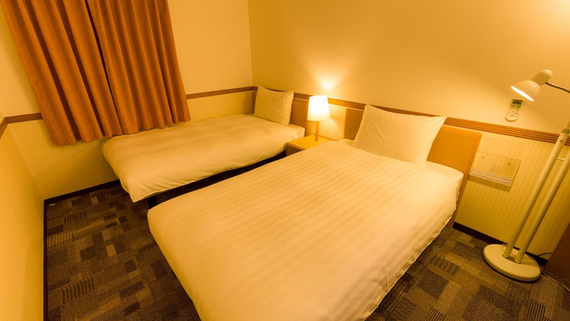 Toyoko Inn Chiba Ekimae Room photo